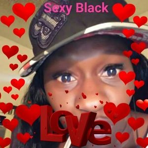 Meet your Posher, Monique